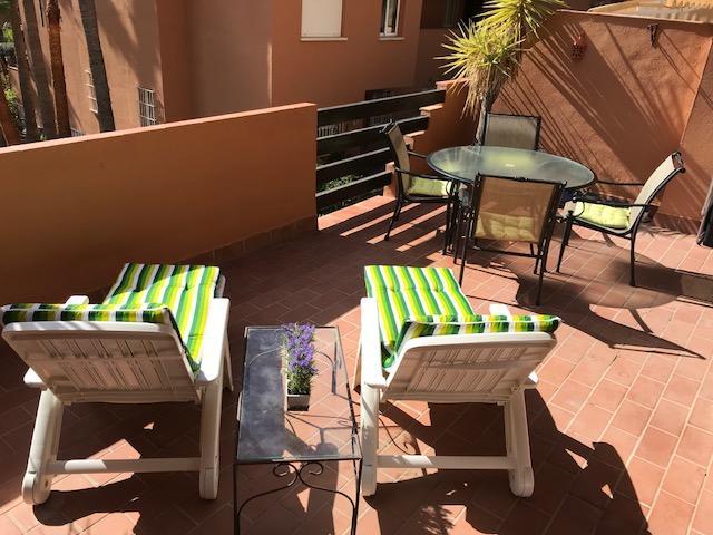 2236-Lovely Groundfloor With Pool View 卡萨雷斯 外观 照片