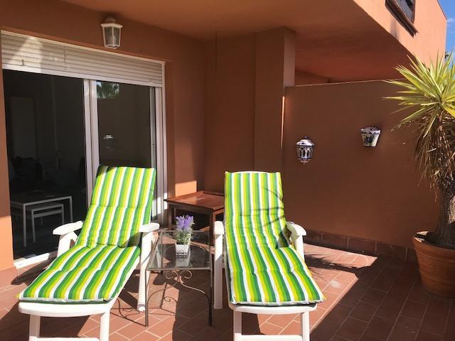 2236-Lovely Groundfloor With Pool View 卡萨雷斯 外观 照片